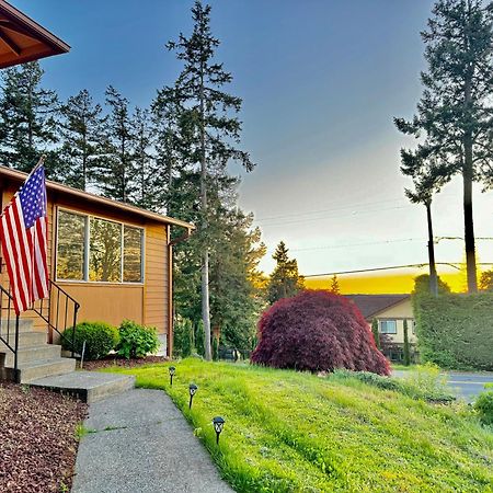 Besa Homestay Near Beach And Seatac Airport - Shared Bathroom With Max 2 Guests Des Moines Ngoại thất bức ảnh